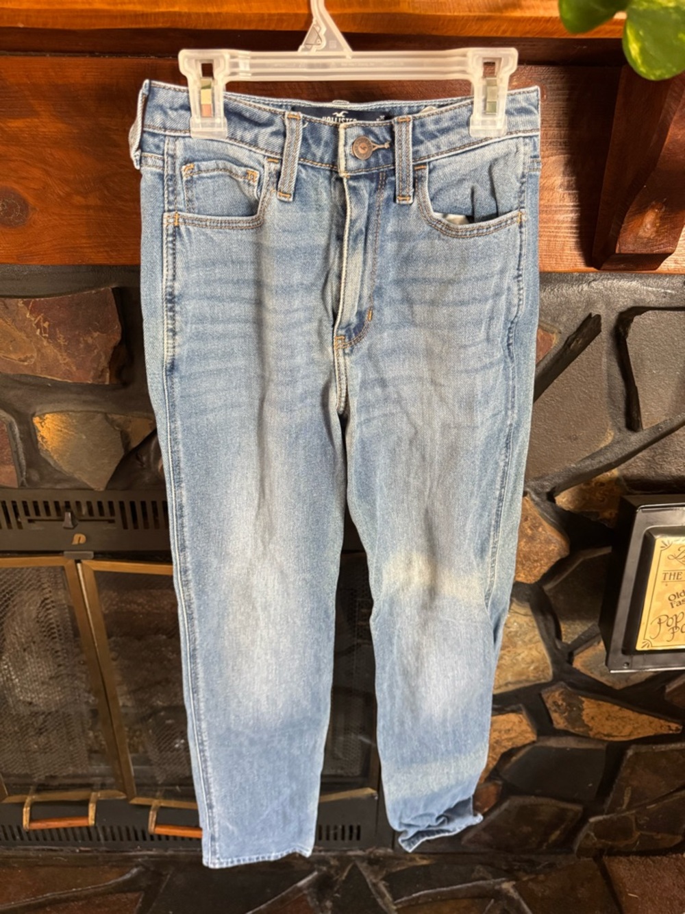 Hollister Light Blue Ultra High-Rise Mom Jeans